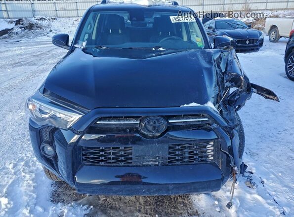 JTETU5JR6N6029191 2022 TOYOTA 4RUNNER Черный Вид спереди