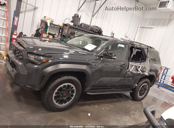 JTEVB5BR2S5018865 2025 TOYOTA 4RUNNER Gray Widok wnętrza 360 stopni