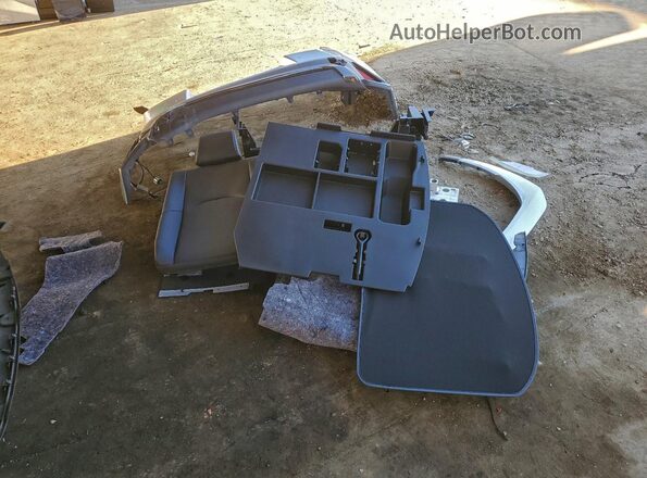 JTHB6JBH2P2133369 2023 LEXUS UX Серебряный Вид подкапотного пространства