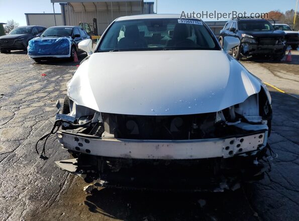 JTHBA1D2XJ5079932 2018 LEXUS IS Белый 