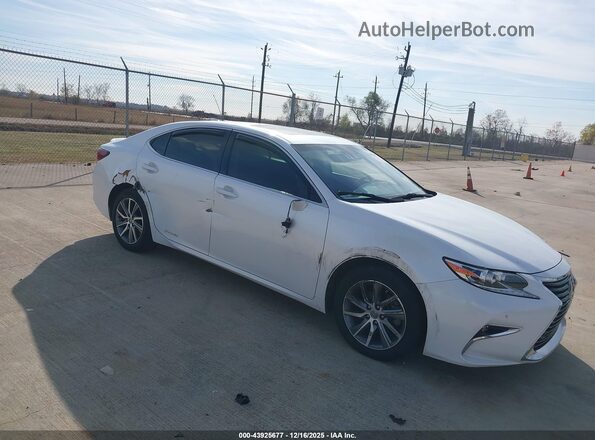 JTHBW1GG2H2154420 2017 LEXUS ES 300H White Front view