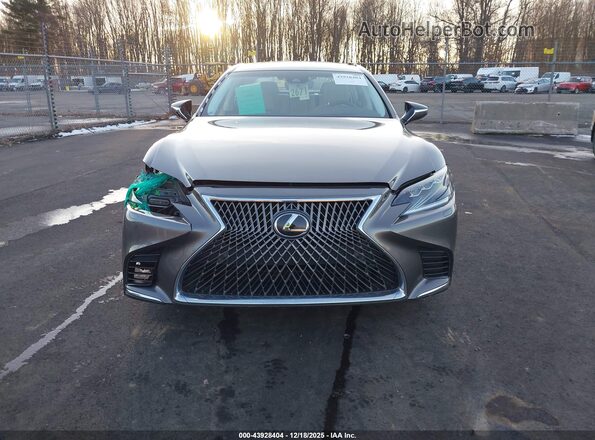 JTHC51FF2K5005446 2019 LEXUS LS 500 Gray Rear interior view