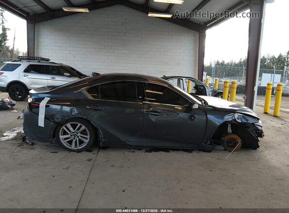 JTHC81F24M5046572 2021 LEXUS IS 300 Gray Սալոնի հետևի տեսք