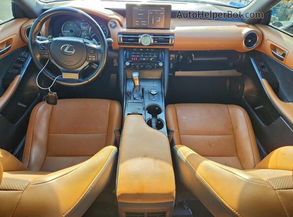 JTHCA1D21M5114026 2021 LEXUS IS Белый Вид панели приборов