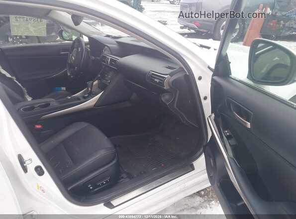 JTHCM1D20H5016375 2017 LEXUS IS 300 White Widok wnętrza z przodu