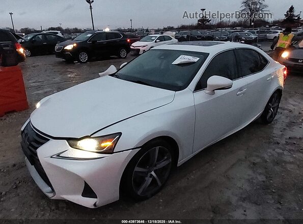 JTHCM1D2XH5021082 2017 LEXUS IS 300 White Передня ліва чверть