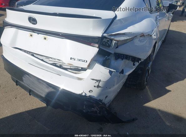 JTHGZ1B26P5066119 2023 LEXUS IS 350 White წინა ხედი