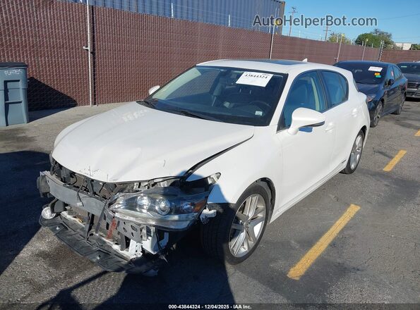 JTHKD5BH6H2288876 2017 LEXUS CT 200H White 
