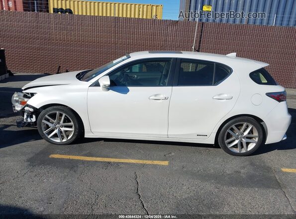 JTHKD5BH6H2288876 2017 LEXUS CT 200H White 