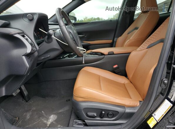 JTHP3JBH2L2024807 2020 LEXUS UX Черный Вид салона спереди