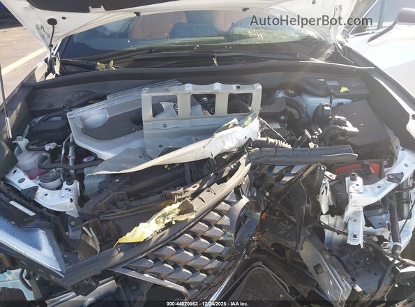 JTHP6JBH5R2192019 2024 LEXUS UX 250H White Vista trasera