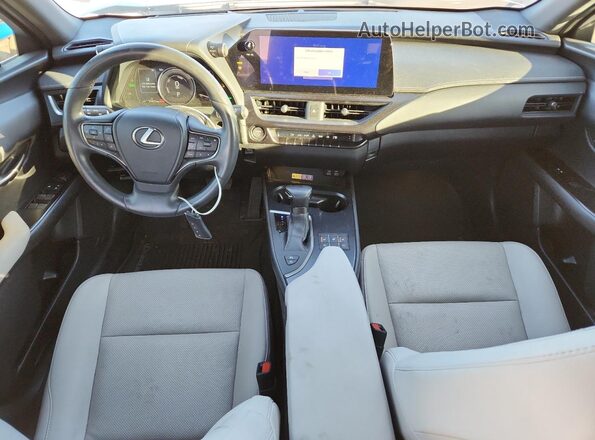 JTHP9JBH0P2066770 2023 LEXUS UX Silver წინა პანელის ხედი
