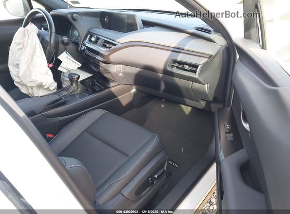 JTHP9JBH8M2042695 2021 LEXUS UX 250H White წინა სალონის ხედი