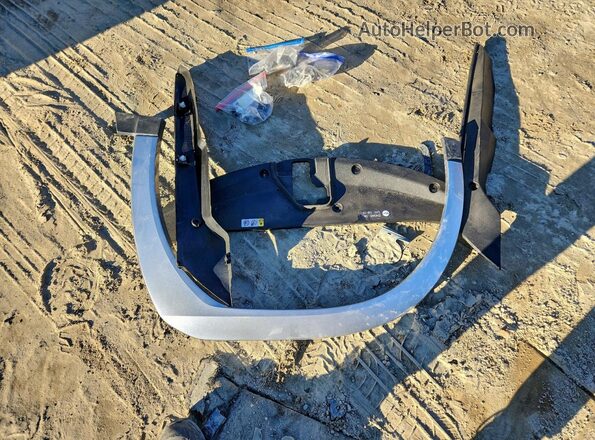 JTHR9JBH3P2065833 2023 LEXUS UX Silver Widok naklejki z numerem VIN
