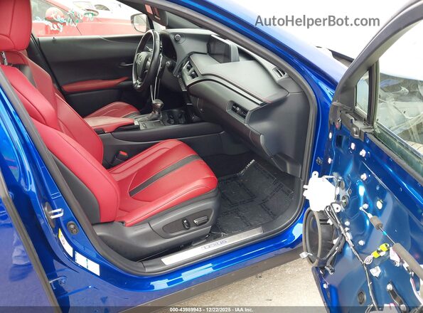 JTHU9JBH6K2016421 2019 LEXUS UX 250H Blue Widok wnętrza z przodu