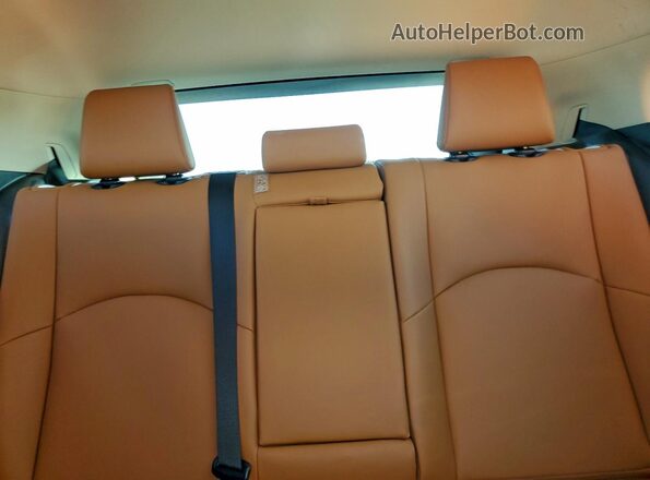JTHX3JBH0N2047232 2022 LEXUS UX White Вид задніх сидінь