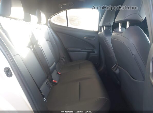 JTHX9JBH1M2043915 2021 LEXUS UX 250H White VIN կոդի պիտակի տեսք