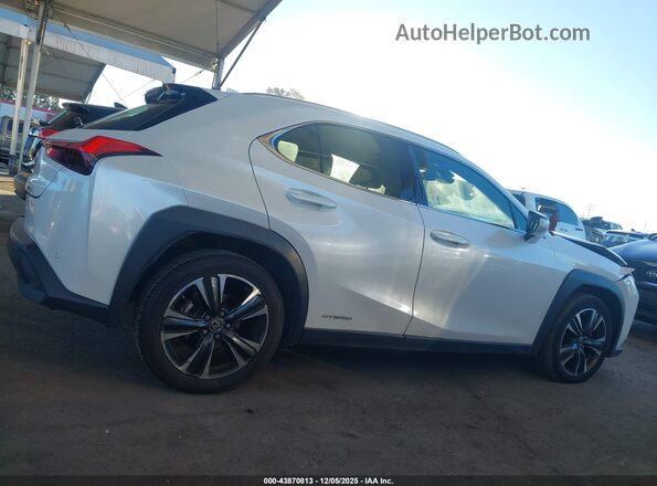 JTHX9JBH1M2043915 2021 LEXUS UX 250H White Սալոնի հետևի տեսք