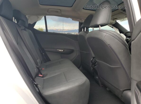 JTJABABB0RA002452 2024 LEXUS RZ White Vista de los asientos traseros