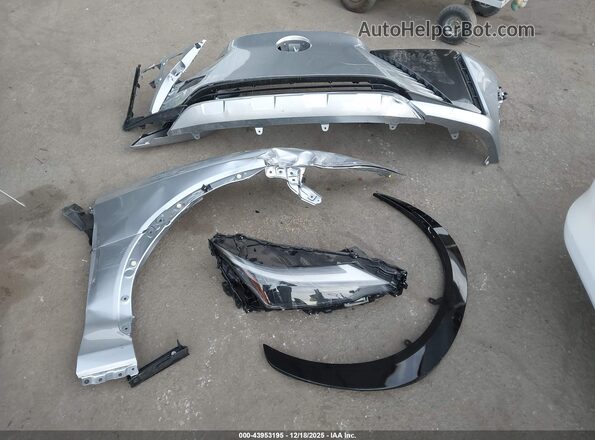 JTJABABB8SA008201 2025 LEXUS RZ 300E Silver Widok zestawu wskaźników