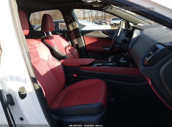 JTJADCAZ4R2008446 2024 LEXUS NX 250 White Vista interior delantera