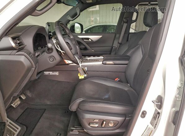 JTJMB7CX8N4004811 2022 LEXUS LX Белый Вид салона спереди