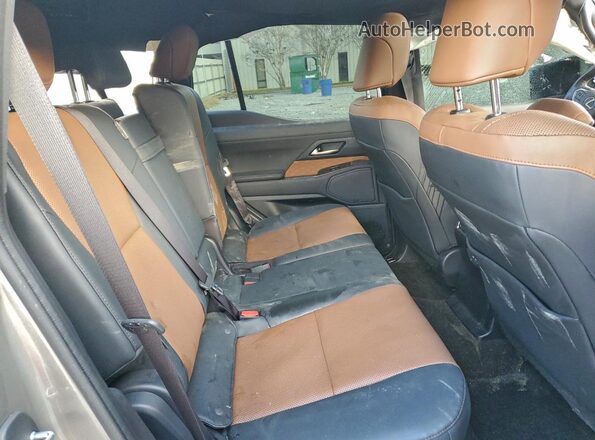 JTJTBCDX7R5027080 2024 LEXUS GX Silver Вид задньої частини салону