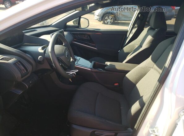 JTMABABA6SA094845 2025 SUBARU SOLTERRA White Widok wnętrza z przodu