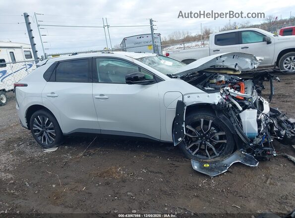 JTMBDAFCOTJ001099 2026 SUBARU SOLTERRA White Սարքավորումների վահանակի տեսք