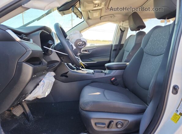 JTMRWRFV4PD186934 2023 TOYOTA LE White Widok wnętrza z przodu