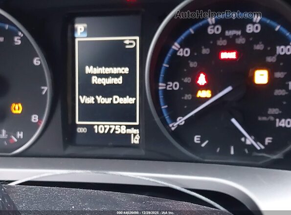 JTMZFREVXJJ193008 2018 TOYOTA LE Silver 