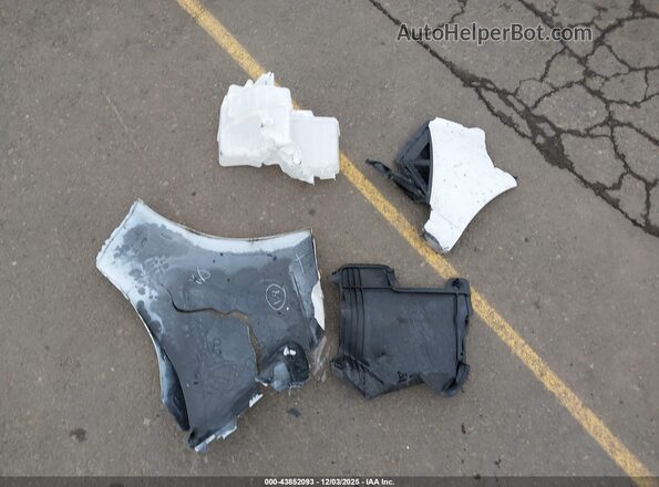 JTND4MBE2S3238449 2025 TOYOTA LL Белый Вид щитка приборов