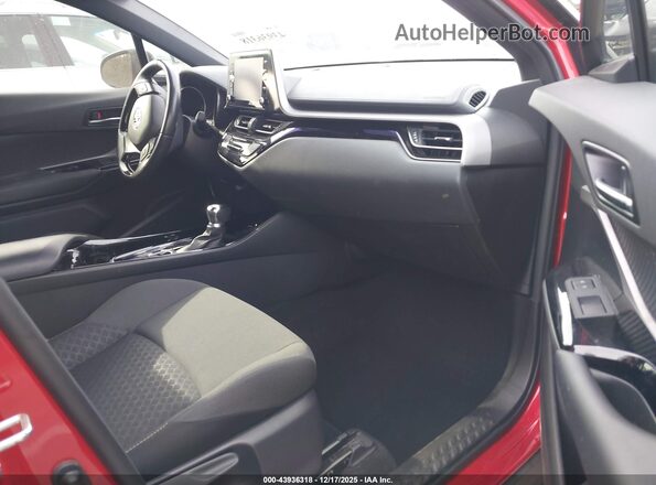 JTNKHMBX5M1123534 2021 TOYOTA C-HR Красный Вид салона спереди