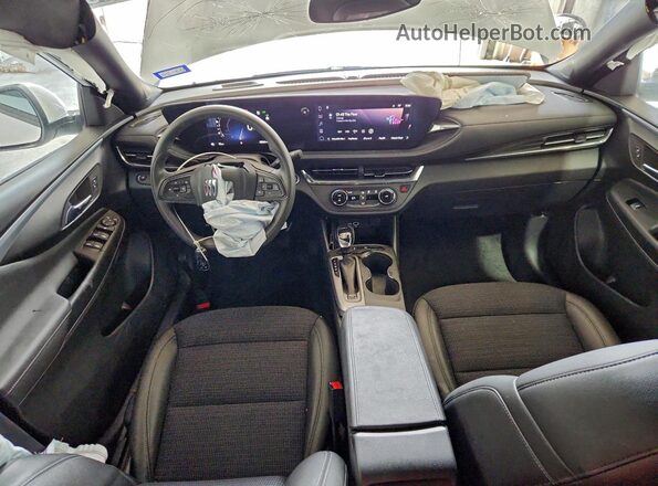 KL47LAEP2SB202244 2025 BUICK OTHER White Widok deski rozdzielczej