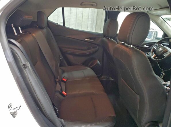 KL4AMBSL4SB137519 2025 BUICK ENCORE White Widok wnętrza z tyłu