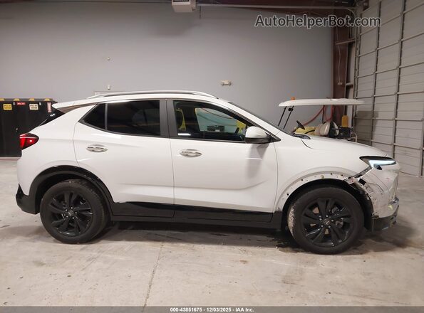 KL4AMDSL6RB136846 2024 BUICK ENCORE White Սալոնի հետևի տեսք