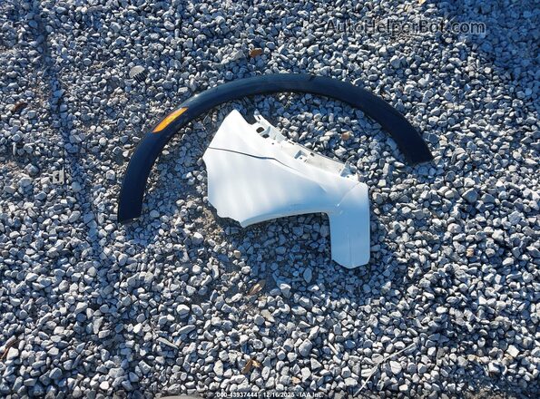 KL4AMESL9RB174061 2024 BUICK ENCORE White Instrument cluster view