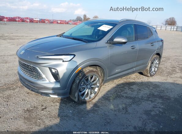 KL4AMFSLXRB132858 2024 BUICK ENCORE Gray Vista tres cuartos delantera izquierda