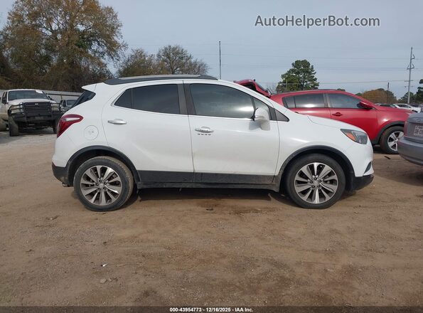 KL4CJASB2JB678179 2018 BUICK ENCORE White Սալոնի հետևի տեսք