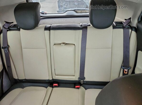 KL4CJESBXJB596384 2018 BUICK ENCORE Silver Հետևի նստատեղերի տեսք
