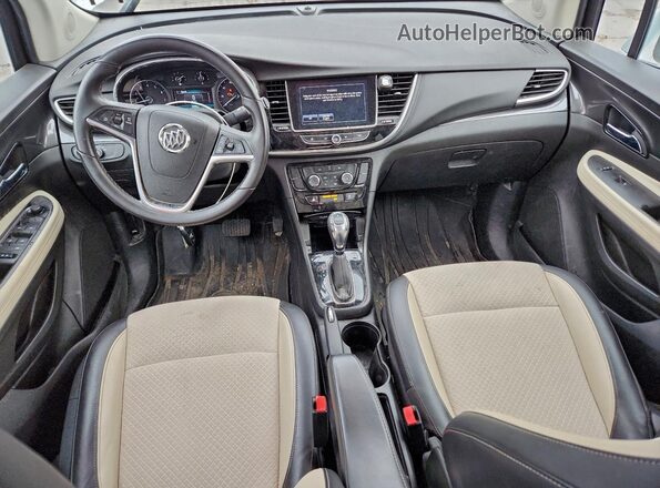 KL4CJESBXJB596384 2018 BUICK ENCORE Silver Առջևի վահանակի տեսք