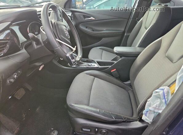 KL4MMCSL8NB099784 2022 BUICK ENCORE Синий Вид салона спереди