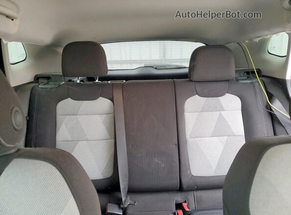 KL77LFEP8SC181121 2025 CHEVROLET TRAX White Widok tylnych siedzeń