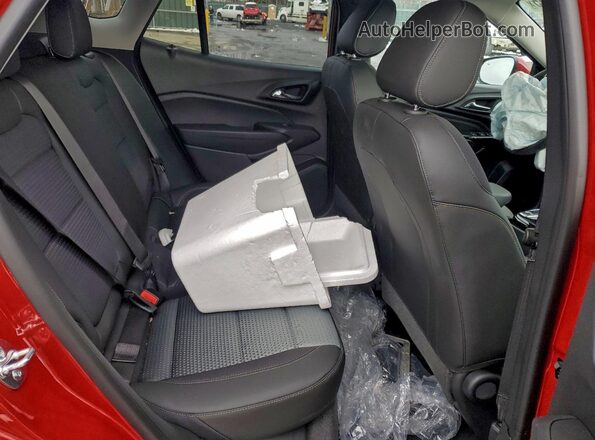 KL77LHEP6TC005827 2026 CHEVROLET TRAX Burgundy Вид задніх сидінь
