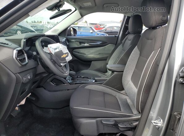 KL79MMSL3TB033249 2026 CHEVROLET TRAILBLAZER Gray Vista interior delantera