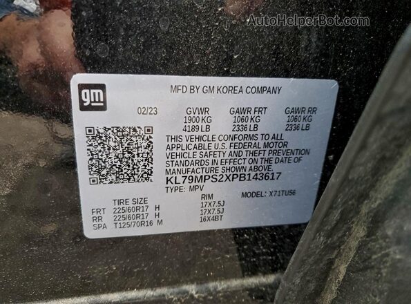 KL79MPS2XPB143617 2023 CHEVROLET TRAILBLAZER Black Widok naklejki z numerem VIN