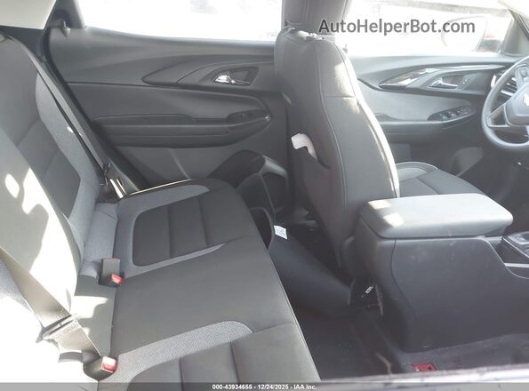 KL79MPS2XPB211379 2023 CHEVROLET TRAILBLAZER Red VIN կոդի պիտակի տեսք