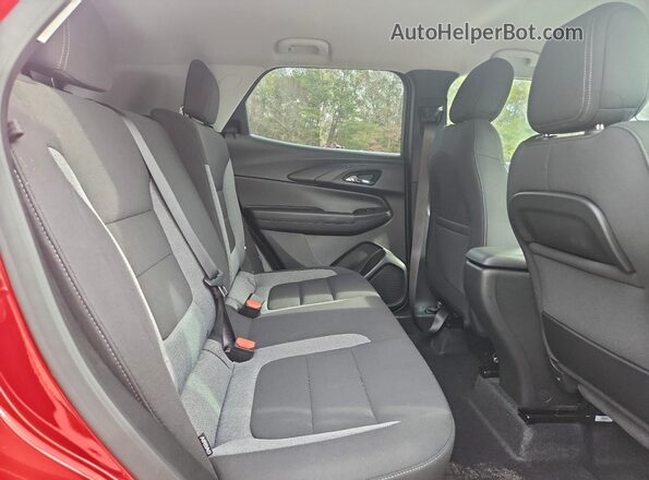 KL79MPSL3TB032944 2026 CHEVROLET TRAILBLAZER Red Вид задньої частини салону