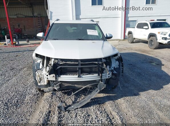 KL79MPSL9MB021870 2021 CHEVROLET TRAILBLAZER White Widok wnętrza z tyłu
