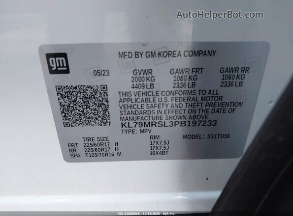 KL79MRSL3PB197233 2023 CHEVROLET TRAILBLAZER White Engine compartment view